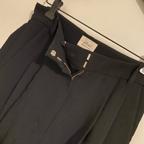 Aritzia Wilfred Effortless High Waisted Wide Leg Pants Black NWOT Size 4 - Picture 3 of 4